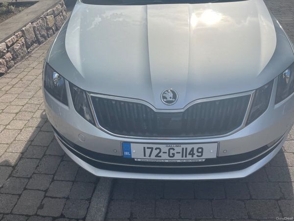 Skoda Octavia Saloon, Diesel, 2017, Grey