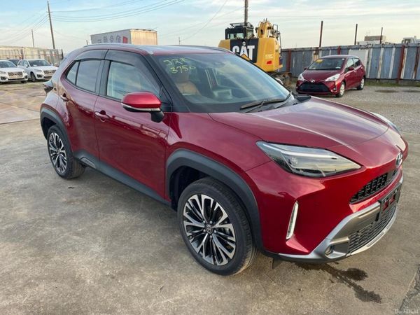 Toyota Yaris Cross SUV, Petrol Hybrid, 2023, Red