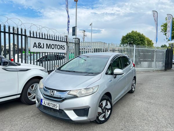 Honda Fit Hatchback, Petrol Hybrid, 2014, Silver