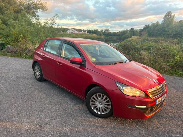 Peugeot 308 Hatchback, Diesel, 2014, Red