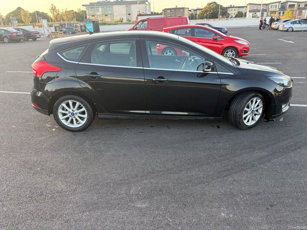 Ford Focus Hatchback, Diesel, 2016, Black