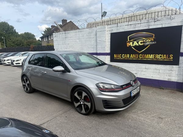 Volkswagen Golf Hatchback, Petrol, 2015, Silver