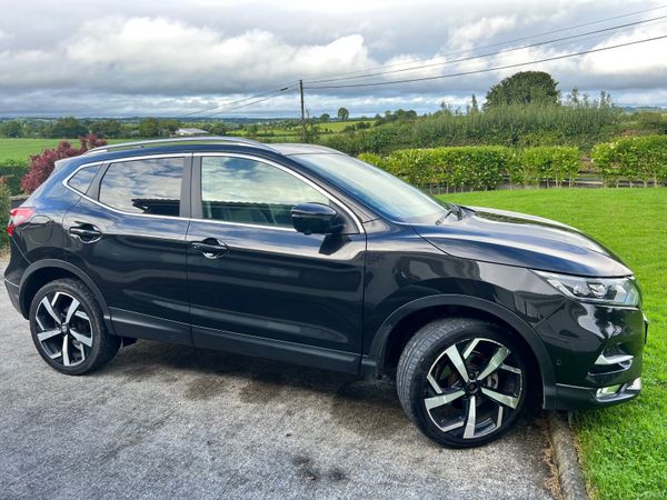 Nissan Qashqai Hatchback, Diesel, 2018, Black