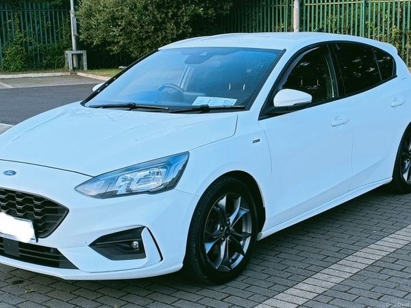Ford Focus Hatchback, Diesel, 2021, White