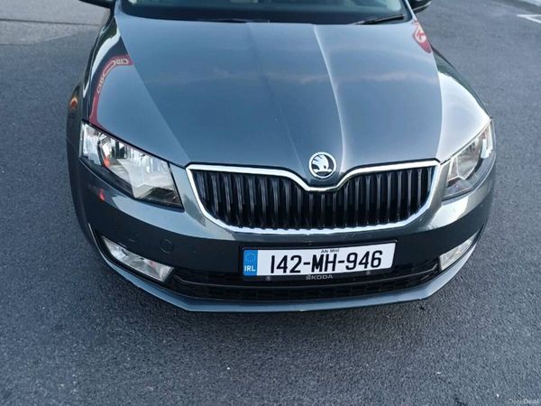 Skoda Octavia Estate, Diesel, 2014, Grey