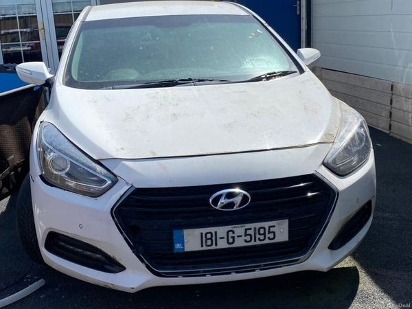 Hyundai i40 Saloon, Diesel, 2018, White
