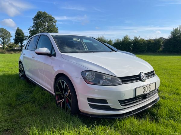 Volkswagen Golf Hatchback, Petrol, 2015, White