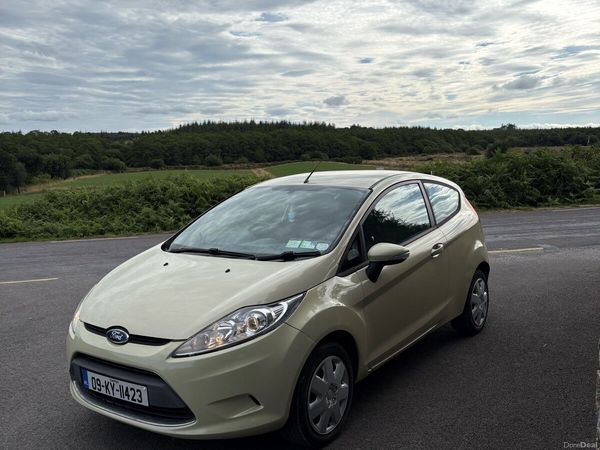 Ford Fiesta Hatchback, Petrol, 2009, Green