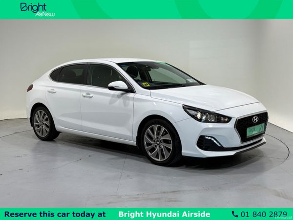Hyundai i30 Hatchback, Petrol, 2018, White