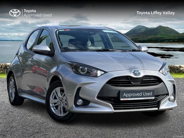 Toyota Yaris Hatchback, Petrol Hybrid, 2023, Grey