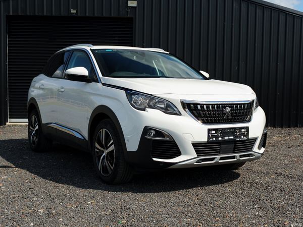 Peugeot 3008 MPV, Petrol, 2019, White