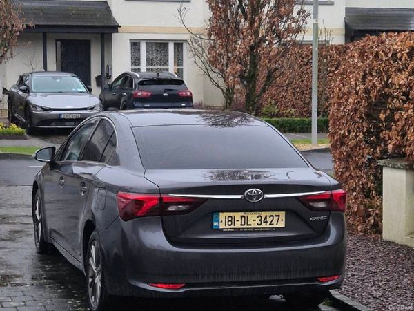 Toyota Avensis Saloon, Diesel, 2018, Grey