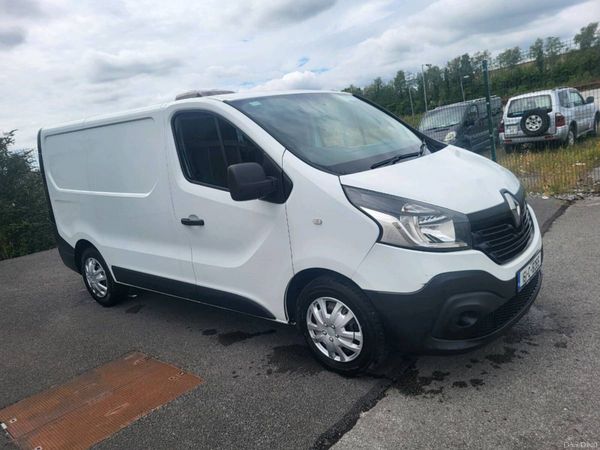 Renault Trafic MPV, Diesel, 2016, White