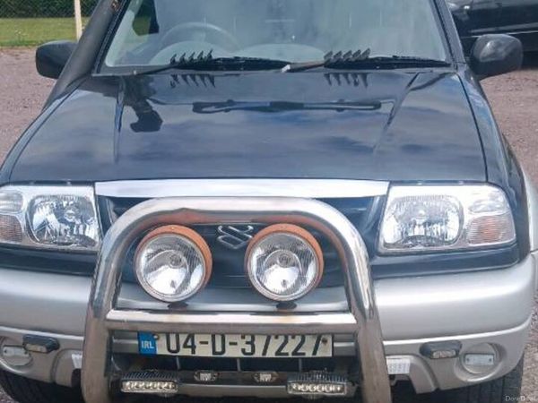 Suzuki Grand Vitara SUV, Petrol, 2004, Black