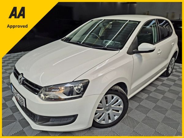 Volkswagen Polo Hatchback, Petrol, 2013, White