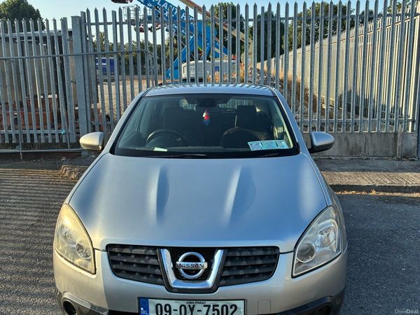 Nissan Qashqai Hatchback, Diesel, 2009, Silver