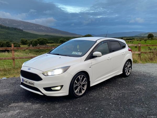 Ford Focus Hatchback, Diesel, 2017, White