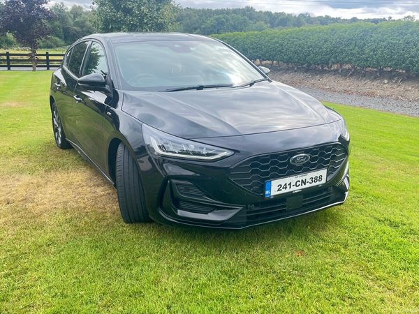 Ford Focus Hatchback, Diesel, 2024, Black