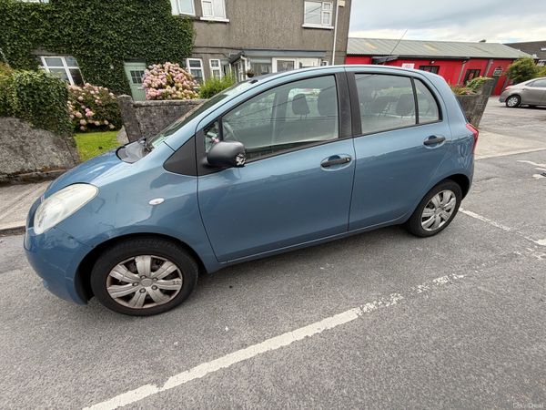 Toyota Yaris Hatchback, Petrol, 2007, Blue