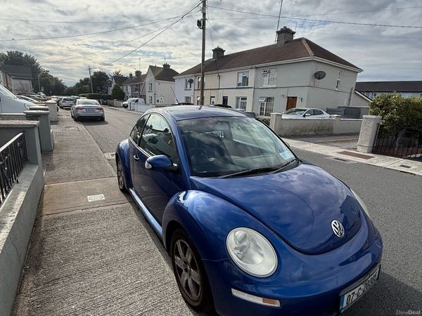 Volkswagen Beetle Hatchback, Petrol, 2007, Blue