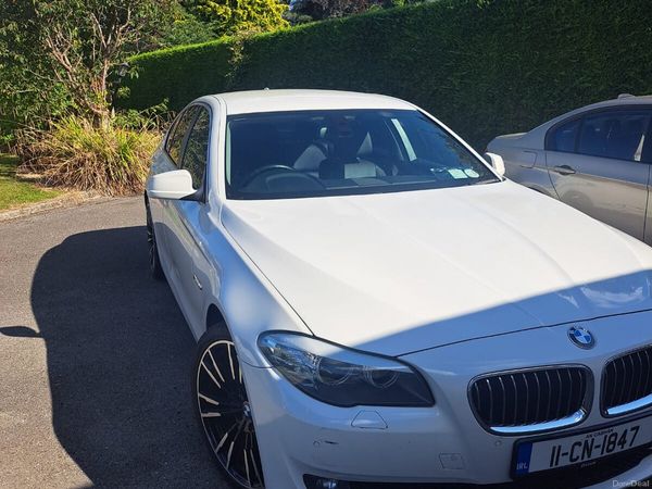 BMW 5-Series Saloon, Diesel, 2011, White