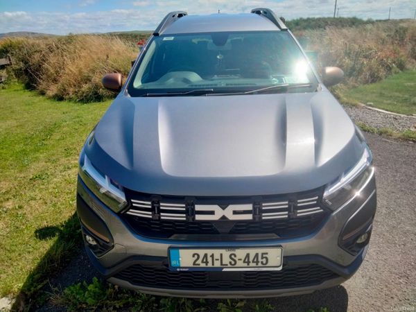Dacia Jogger MPV, Petrol, 2024, Grey