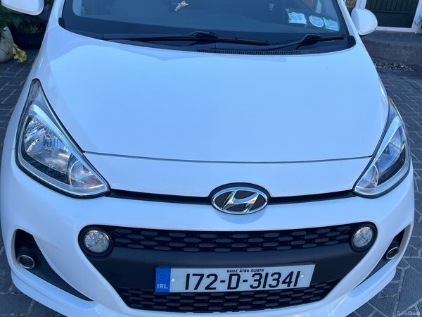 Hyundai i10 Hatchback, Petrol, 2017, White