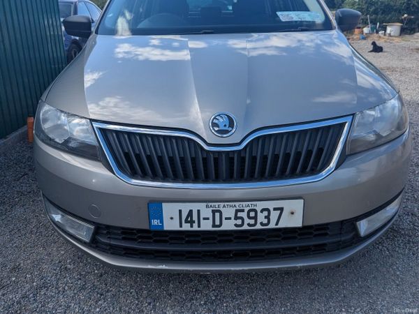 Skoda Rapid Hatchback, Diesel, 2014, Beige