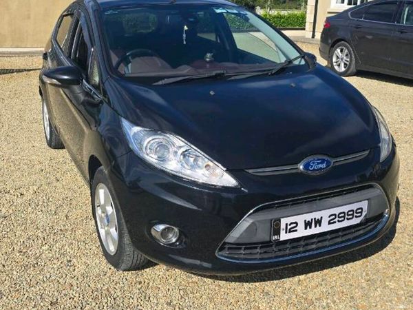 Ford Fiesta Hatchback, Diesel, 2012, Black