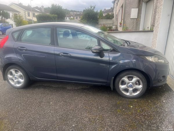Ford Fiesta Hatchback, Petrol, 2011, Black