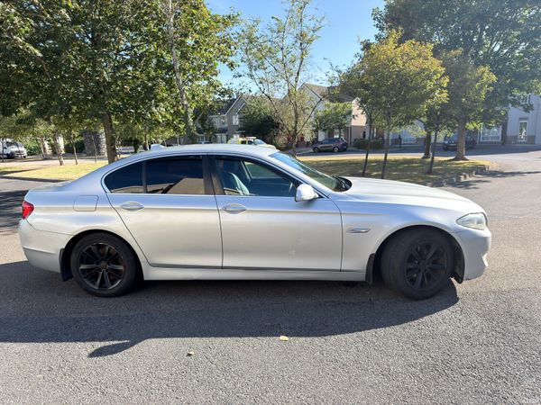 BMW 5-Series Saloon, Diesel, 2010, Silver