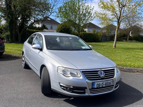 Volkswagen Passat Saloon, Petrol, 2008, Silver