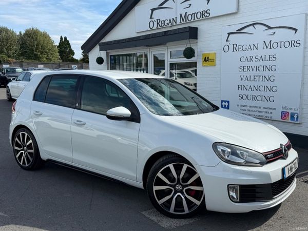 Volkswagen Golf Hatchback, Petrol, 2011, White
