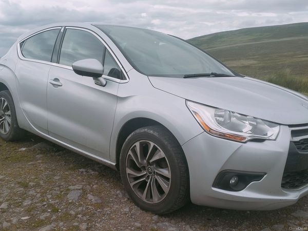 Citroen DS 4 Hatchback, Diesel, 2013, Silver