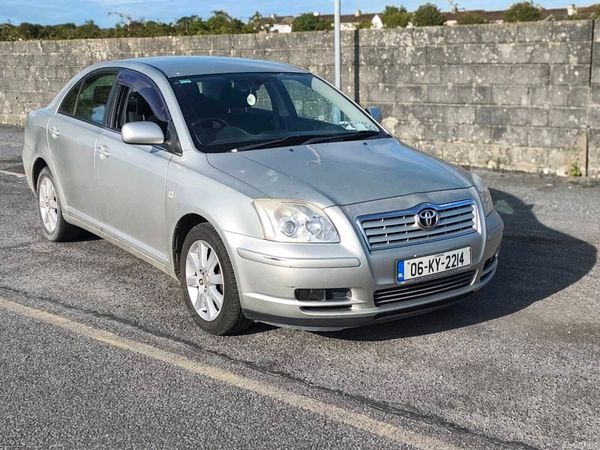 Toyota Avensis Saloon, Petrol, 2006, Silver