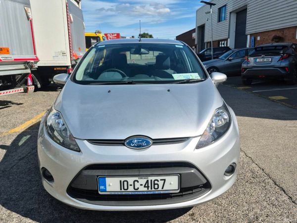 Ford Fiesta Hatchback, Petrol, 2010, Silver
