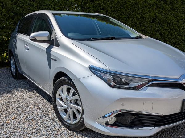 Toyota Auris Hatchback, Petrol Hybrid, 2017, Silver