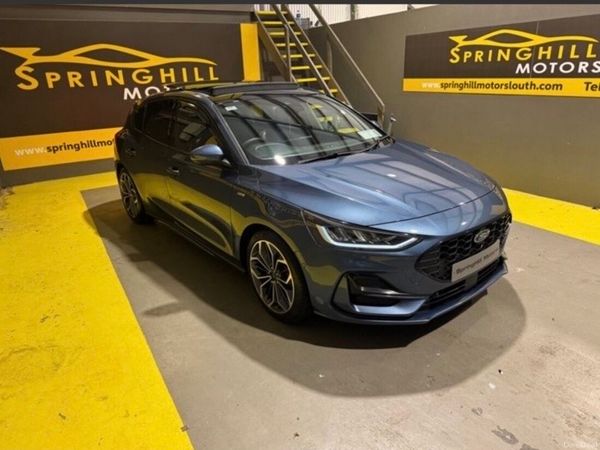 Ford Focus Hatchback, Diesel, 2024, Blue