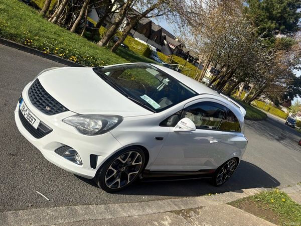 Vauxhall Corsa Hatchback, Petrol, 2013, White