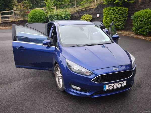 Ford Focus Hatchback, Petrol, 2015, Blue