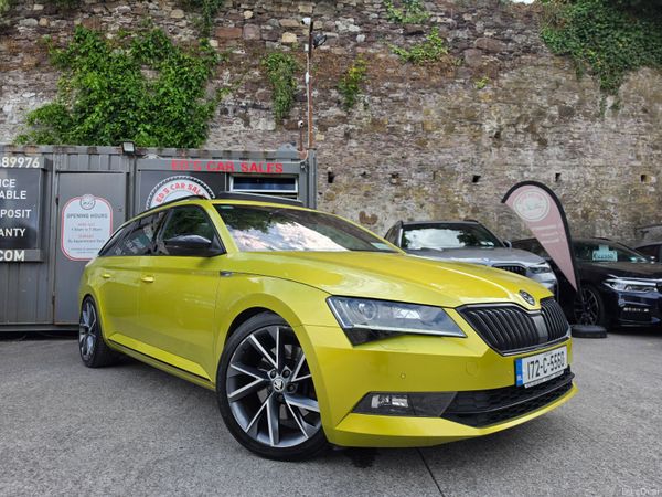 Skoda Superb Estate, Petrol, 2017, Yellow