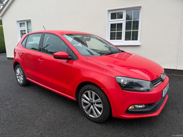Volkswagen Polo Hatchback, Petrol, 2015, Red