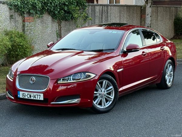 Jaguar XF Saloon, Diesel, 2015, Red