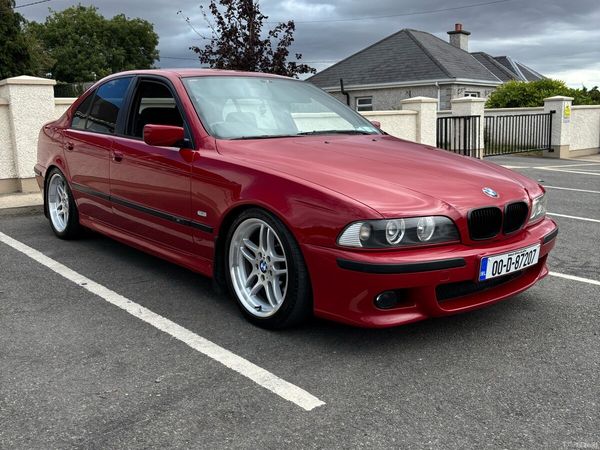 BMW 5-Series Saloon, Petrol, 2000, Red