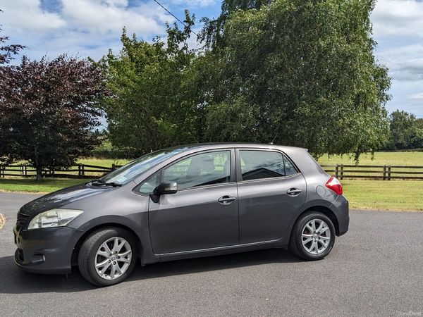Toyota Auris Hatchback, Diesel, 2011, Grey