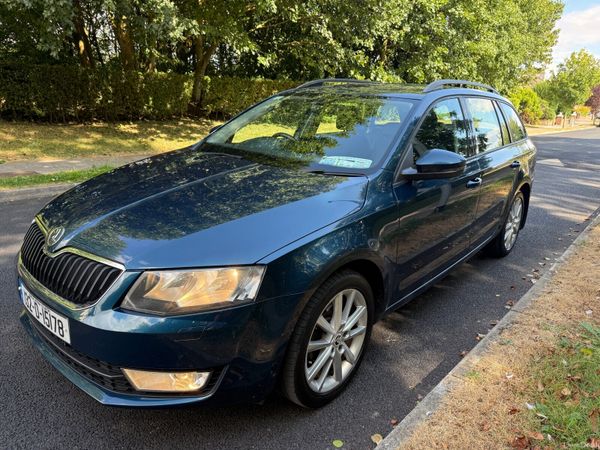 Skoda Octavia Estate, Diesel, 2013, Blue
