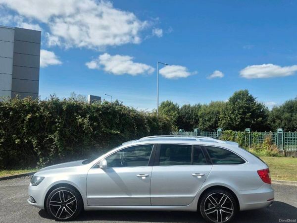 Skoda Superb Estate, Diesel, 2013, Silver