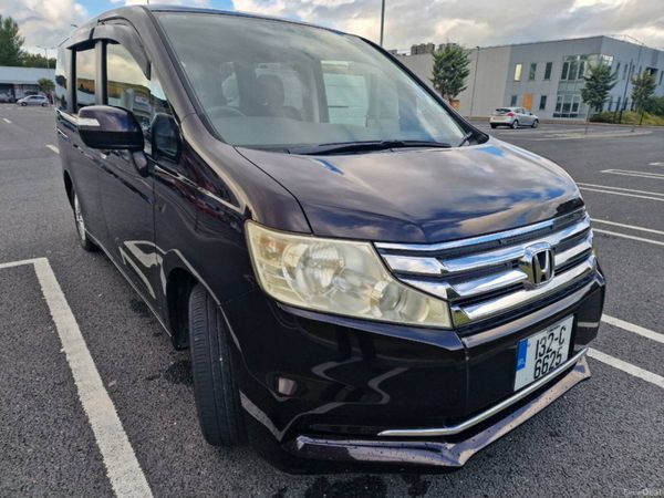 Honda Stepwagon MPV, Petrol, 2013, Purple