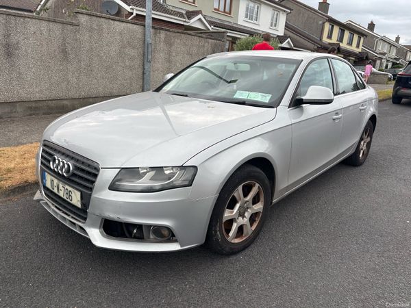 Audi A4 Saloon, Petrol, 2010, Silver