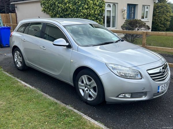 Opel Insignia Estate, Diesel, 2012, Silver